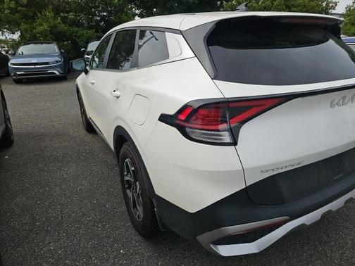 2023 Kia Sportage LX
