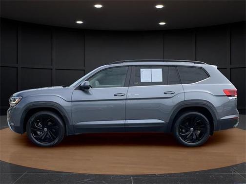2022 Volkswagen Atlas 3.6L SE w/Technology