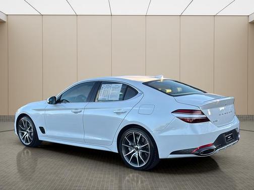 2026 Genesis G70 2.5T Standard