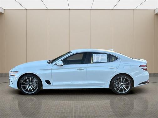 2026 Genesis G70 2.5T Standard