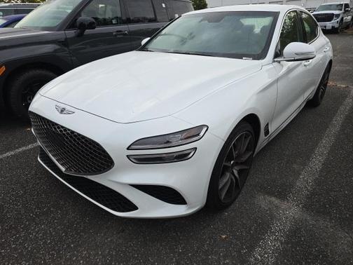 2026 Genesis G70 2.5T Standard