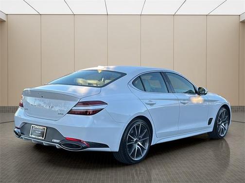 2026 Genesis G70 2.5T Standard
