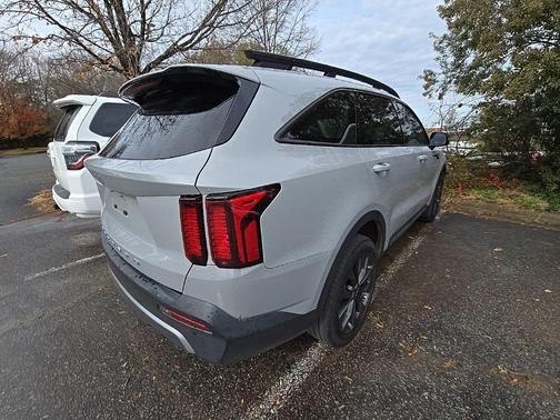 2022 Kia Sorento X-Line EX