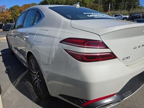 2026 Genesis G70 2.5T Standard
