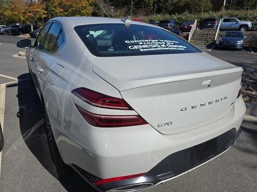 2026 Genesis G70 2.5T Standard