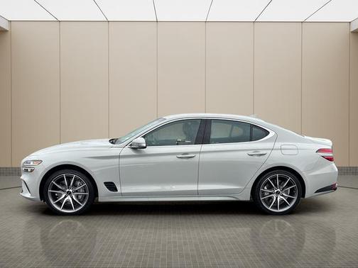 2026 Genesis G70 2.5T Standard