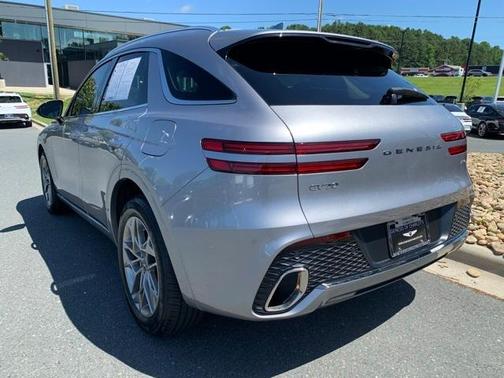 2025 Genesis GV70 2.5T