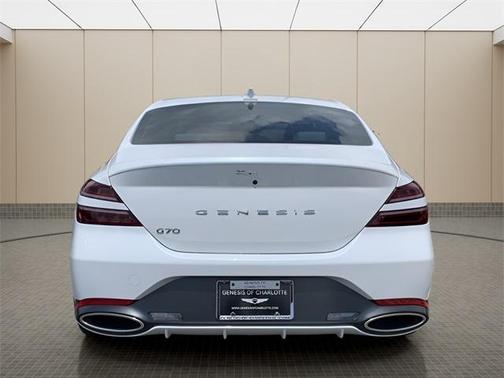 2025 Genesis G70 2.5T