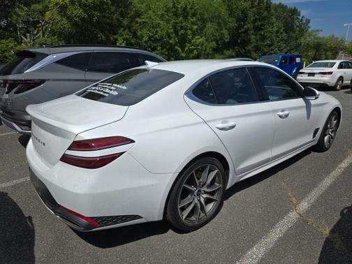 2025 Genesis G70 2.5T