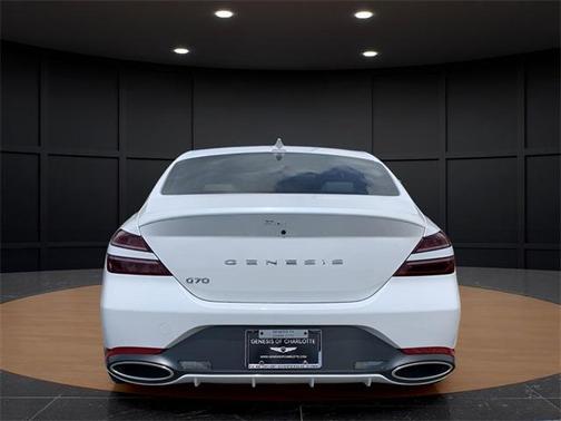 2025 Genesis G70 2.5T