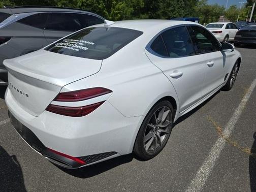2025 Genesis G70 2.5T