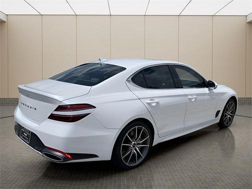 2025 Genesis G70 2.5T