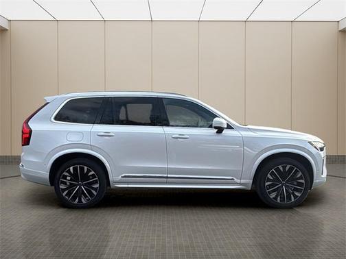 2025 Volvo XC90 Plug-In Hybrid T8 Ultra 7-Seater