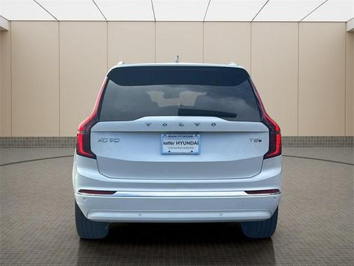 2025 Volvo XC90 Plug-In Hybrid T8 Ultra 7-Seater