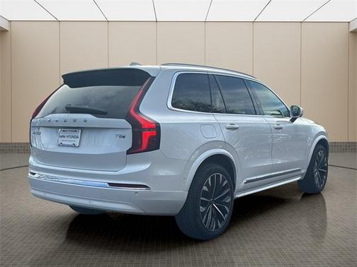 2025 Volvo XC90 Plug-In Hybrid T8 Ultra 7-Seater