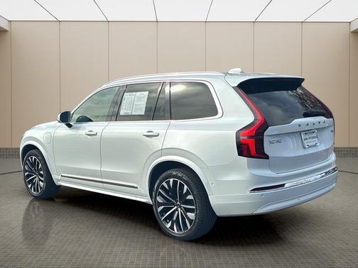 2025 Volvo XC90 Plug-In Hybrid T8 Ultra 7-Seater