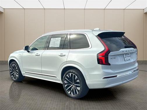2025 Volvo XC90 Plug-In Hybrid T8 Ultra 7-Seater