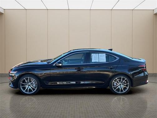 2026 Genesis G70 2.5T Standard