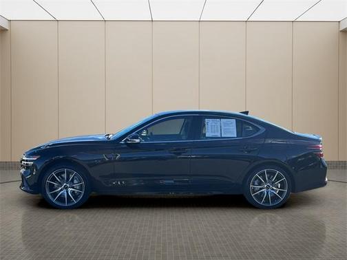 2026 Genesis G70 2.5T Standard