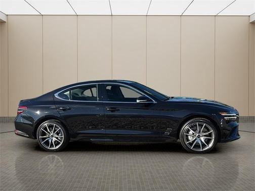2026 Genesis G70 2.5T Standard