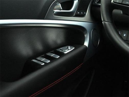 2024 Genesis G70 2.5T