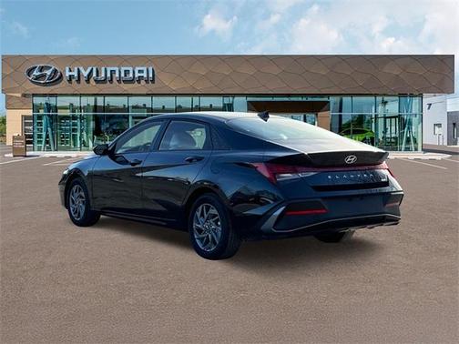 2025 Hyundai ELANTRA HEV Blue