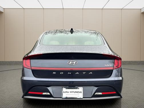 2022 Hyundai SONATA Hybrid Limited
