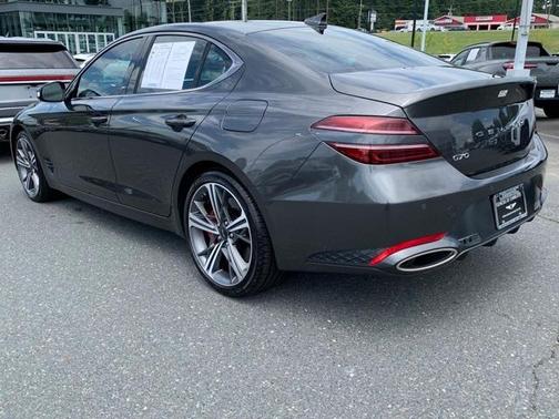 2025 Genesis G70 2.5T