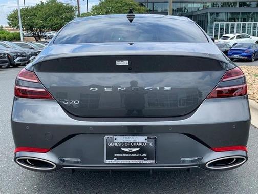 2025 Genesis G70 2.5T