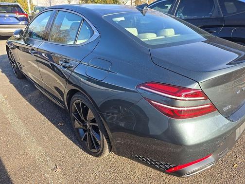 2023 Genesis G70 3.3T