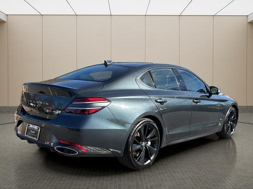 2023 Genesis G70 3.3T