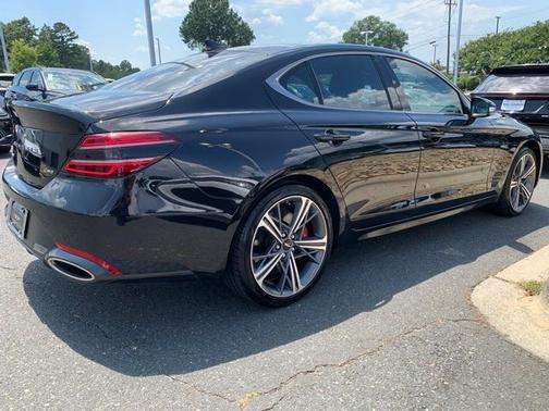 2025 Genesis G70 2.5T