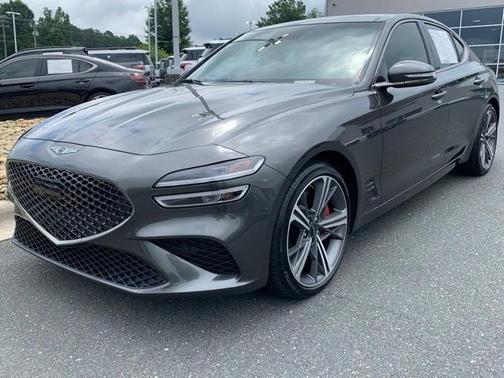 2025 Genesis G70 2.5T