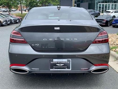 2025 Genesis G70 2.5T