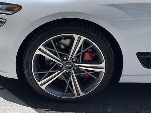 2025 Genesis G70 3.3T Sport Advanced