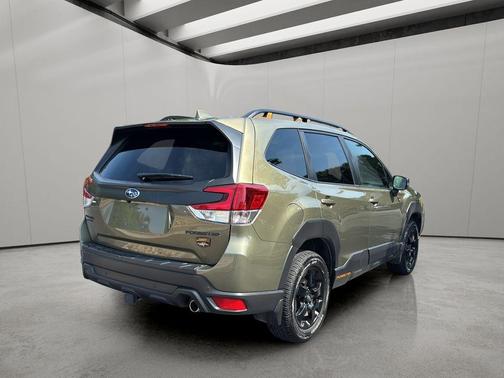 Autumn Green Metallic 2023 Subaru Forester Wilderness