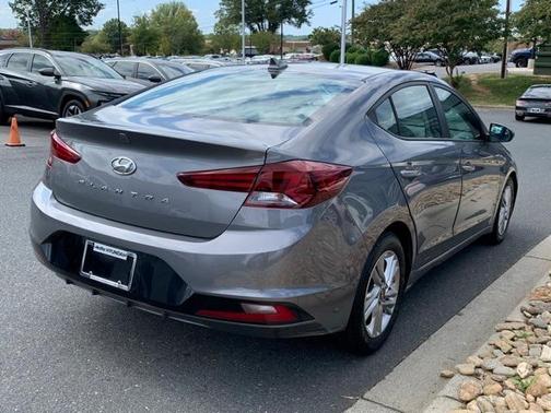 2020 Hyundai ELANTRA SEL
