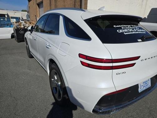 2026 Genesis GV70 2.5T Advanced