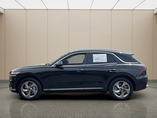 Vik Black 2026 Genesis GV70 2.5T