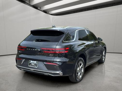 Vik Black 2026 Genesis GV70 2.5T