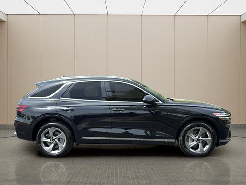 Vik Black 2026 Genesis GV70 2.5T