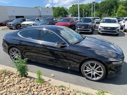 2025 Genesis G70 2.5T