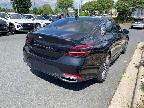 2025 Genesis G70 2.5T