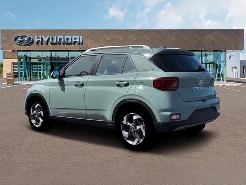 Mirage 2026 Hyundai VENUE SEL