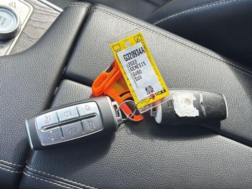 Adriatic Blue 2022 Genesis GV80 2.5T