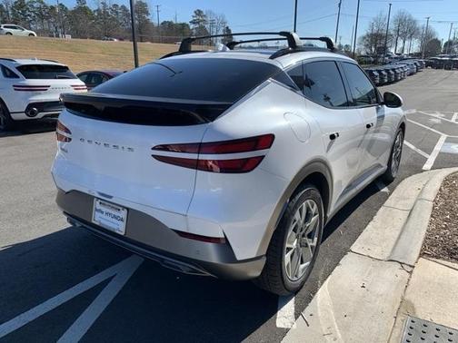 2025 Genesis GV60 Standard