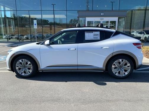 2025 Genesis GV60 Standard