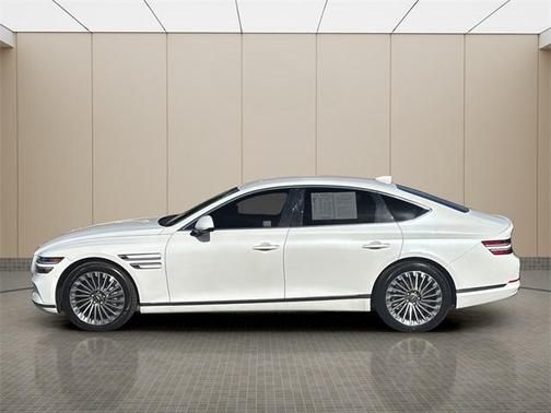 2023 Genesis Electrified G80 Base