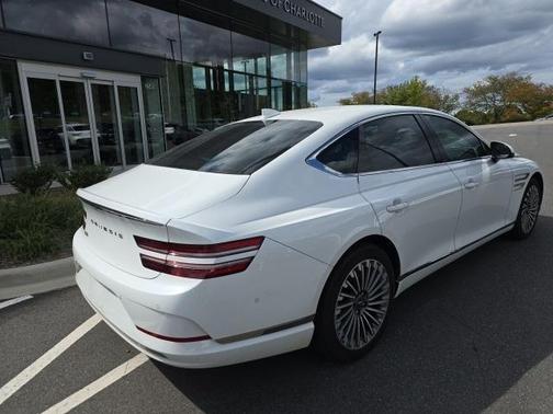 2023 Genesis Electrified G80 Base
