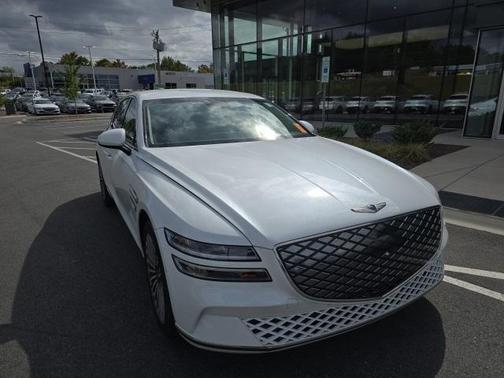 2023 Genesis Electrified G80 Base